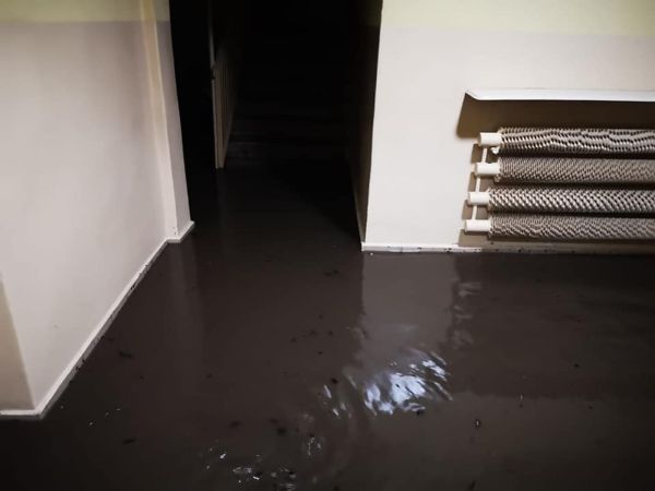 Rozwiązujemy problem podtopień budynków w rejonie ul. Nickla i Relaksowej w Miechowicach.