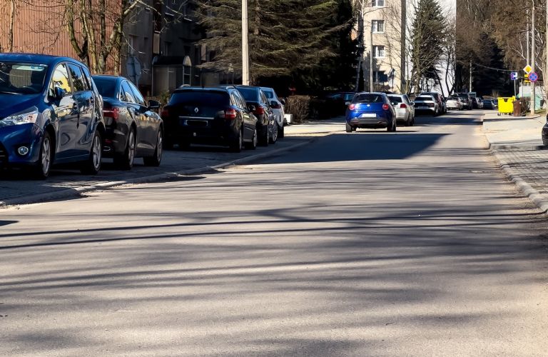 Trwa przebudowa ul. Nickla. Pierwsze odcinki drogi są już prawie gotowe