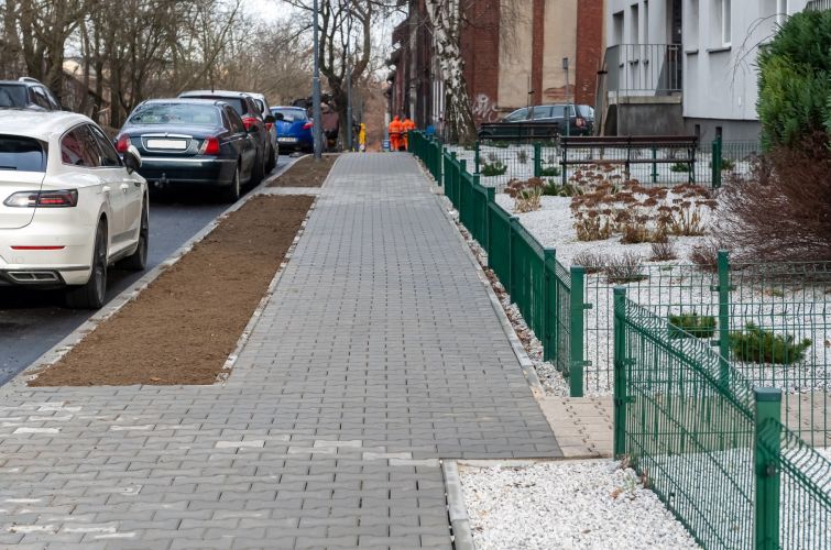Remont 500-metrowego odcinka ul. Armii Krajowej w Łagiewnikach zakończony