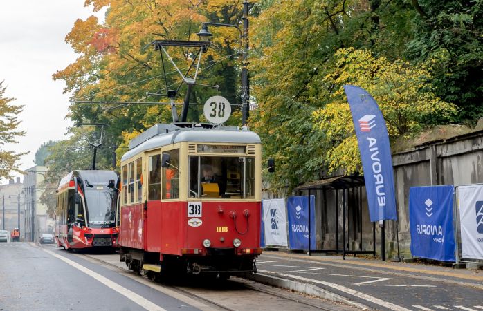 Tramwaj linii „38” wraca na tory na ul. Piekarskiej w Bytomiu