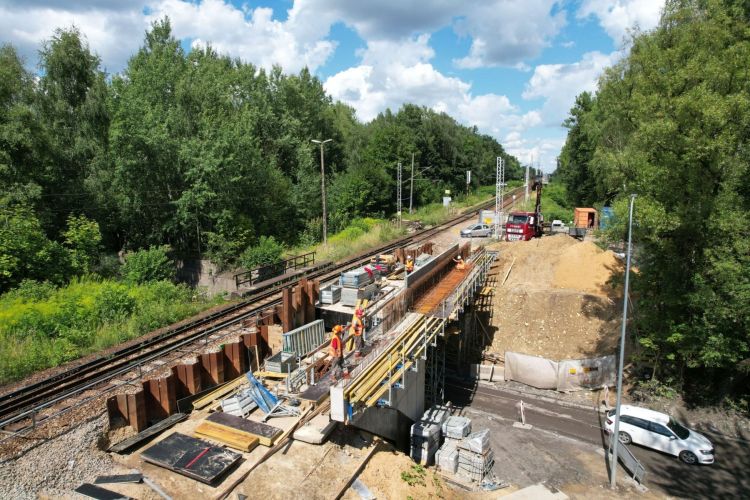 Od 21 sierpnia zamknięty przejazd pod wiaduktem nad ul. Dąbrowa Miejska