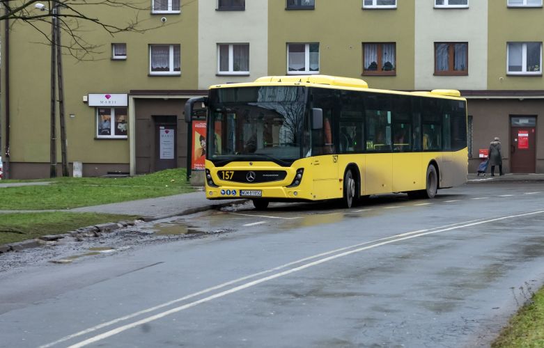 Rusza przebudowa ulicy Tysiąclecia w Stroszku