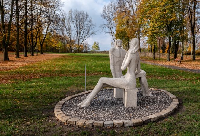 Plenerowe rzeźby po remoncie
