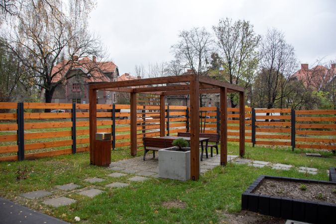 Zagospodarowane podwórko przy ul. Zabrzańskiej 126