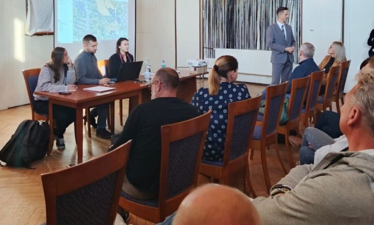 Budowa drogi łączącej ul. Kadłubka z ul. Długą. Za nami pierwsze konsultacje społeczne