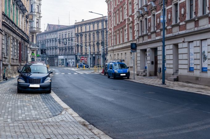 Ulica Piłsudskiego na odcinku od skrzyżowania z ul. Chrobrego do ul. Piekarskiej przebudowana