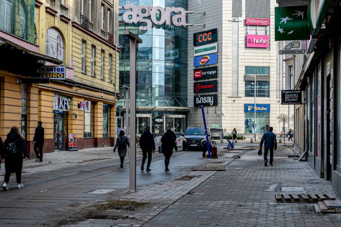 Przebudowa jednej z najważniejszych i najbardziej reprezentacyjnych dróg w mieście - ulicy Dworcowej wchodzi w decydującą fazę