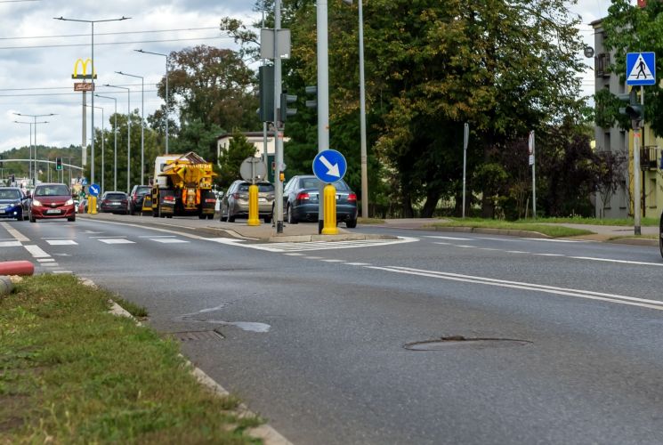 Ruszają naprawy gwarancyjne jezdni ul. Strzelców Bytomskich w Stroszku
