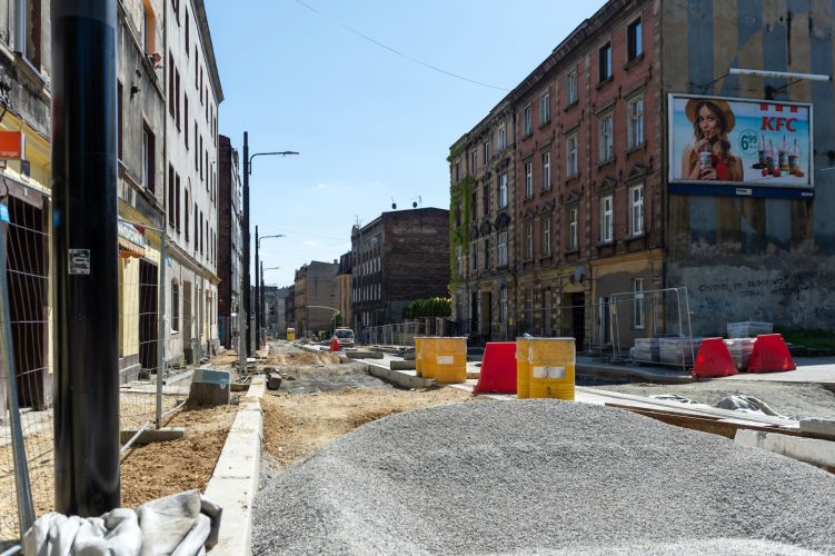 Trwa przebudowa ul. Piekarskiej. Zakres prac został zwiększony