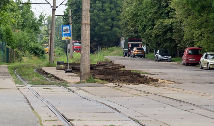 Rusza przebudowa przejazdu drogowo-tramwajowego przez skrzyżowanie ul. Olimpijskiej i Tarnogórskiej